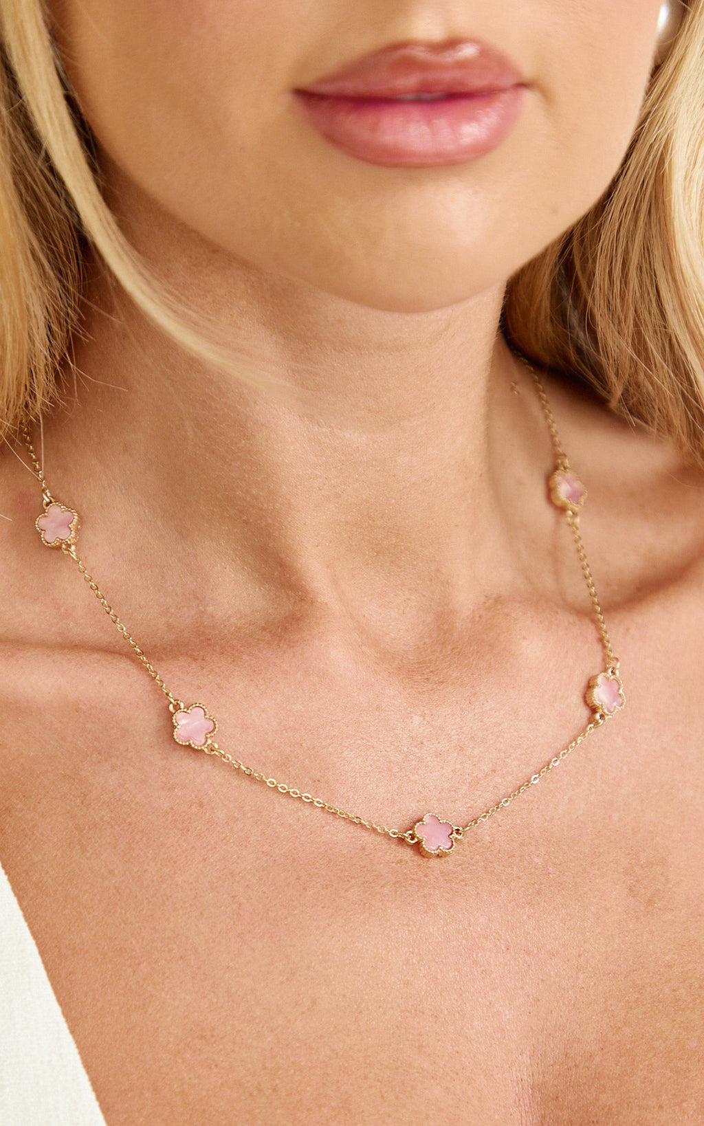 Britt Necklace - Multi Clover Pendant Necklace in Gold/Pink