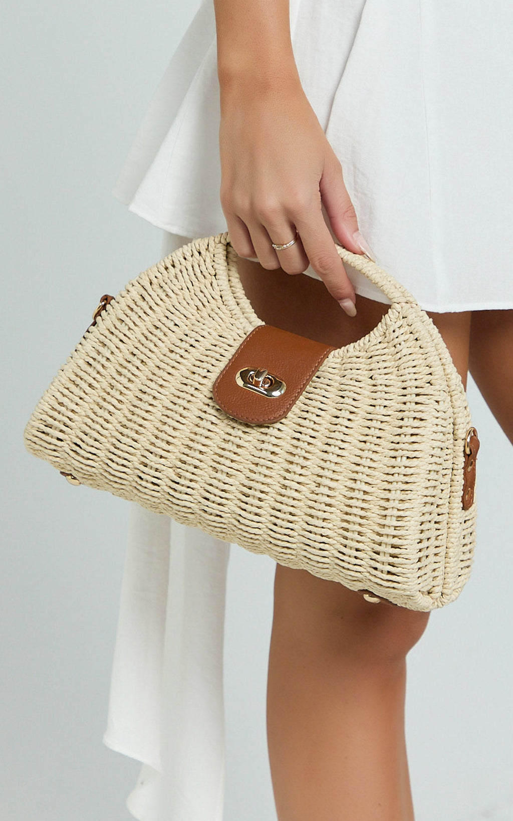 Ebony Bag - Straw Crossbody Bag in Tan